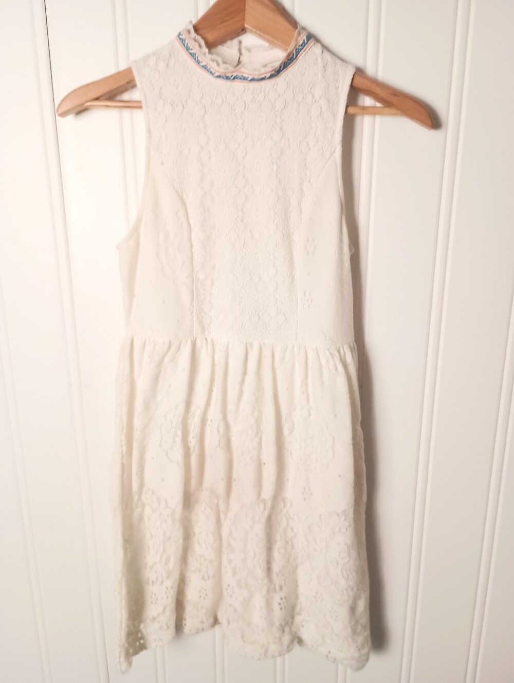 Flying Tomato- White Lace Sleeveless Dress- Size S